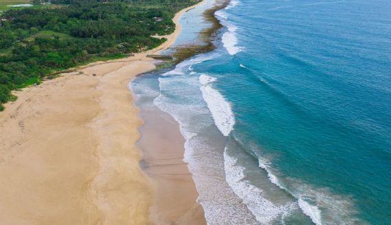 pantai di Sukabumi