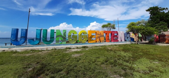 pantai Ujung Genteng